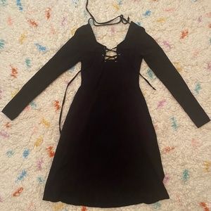 Black tie front maternity dress